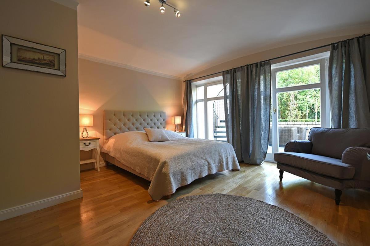 Appartement Zentrale Whg Naehe Der Alster Mit Parkplatz *