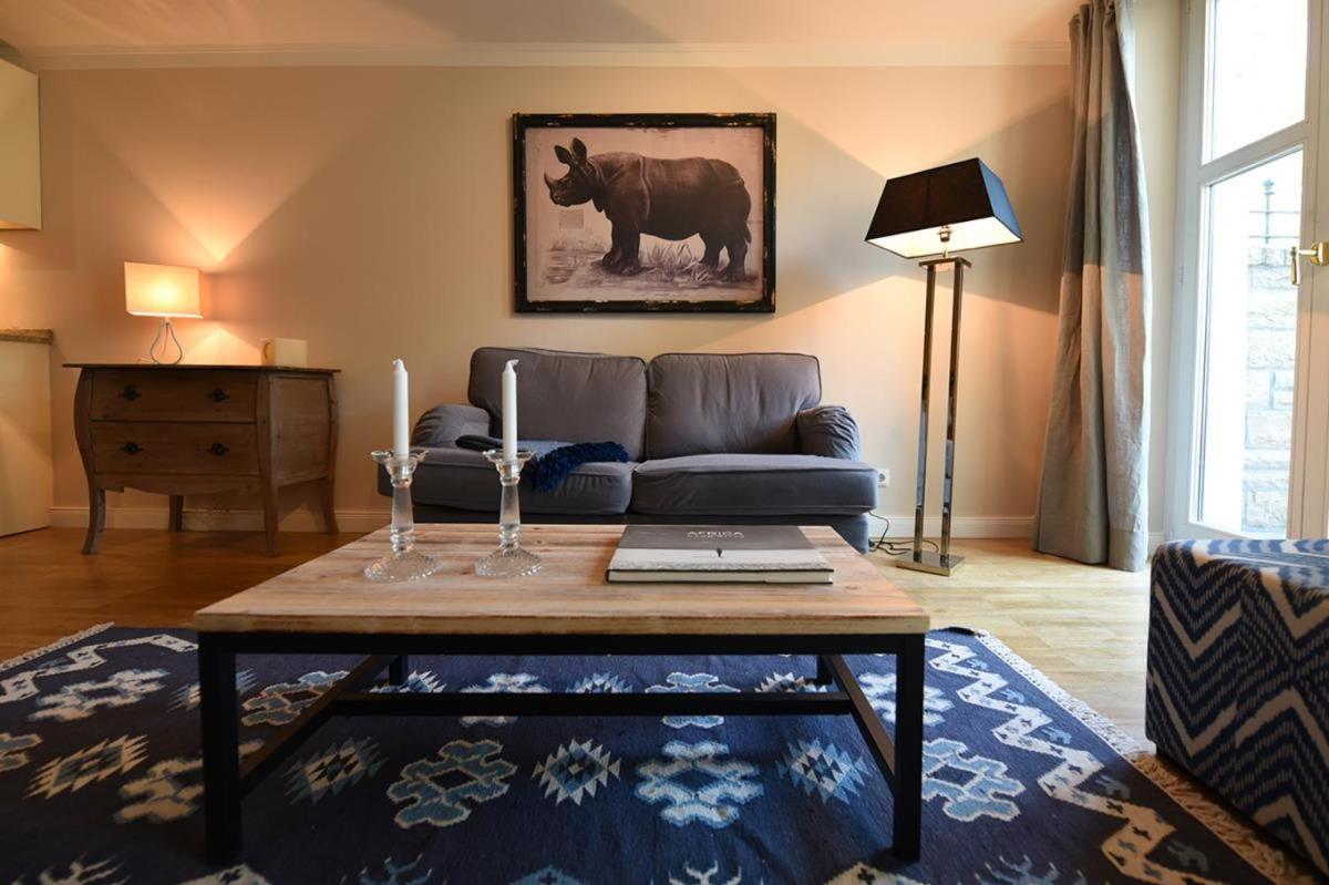 Zentrale Whg Naehe Der Alster Mit Parkplatz * Hambourg